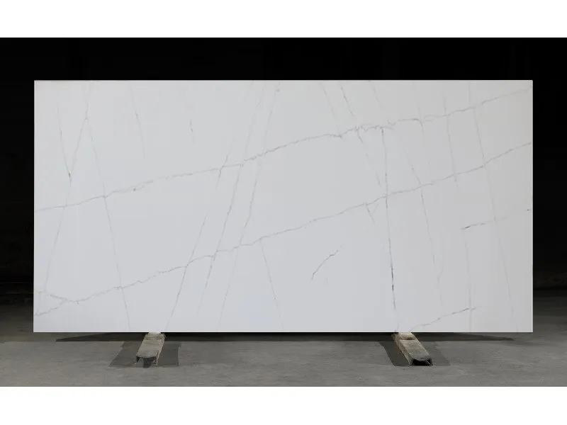 Hvide marmorlook quartz bordplader